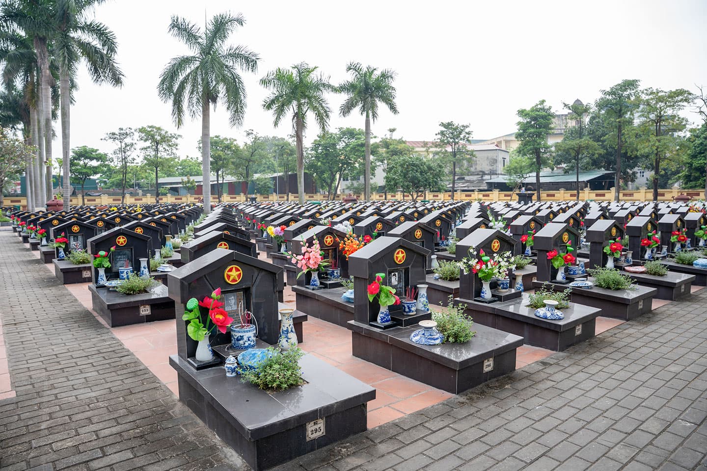 NGƯỜI CÓ CÔNG - Ảnh 9