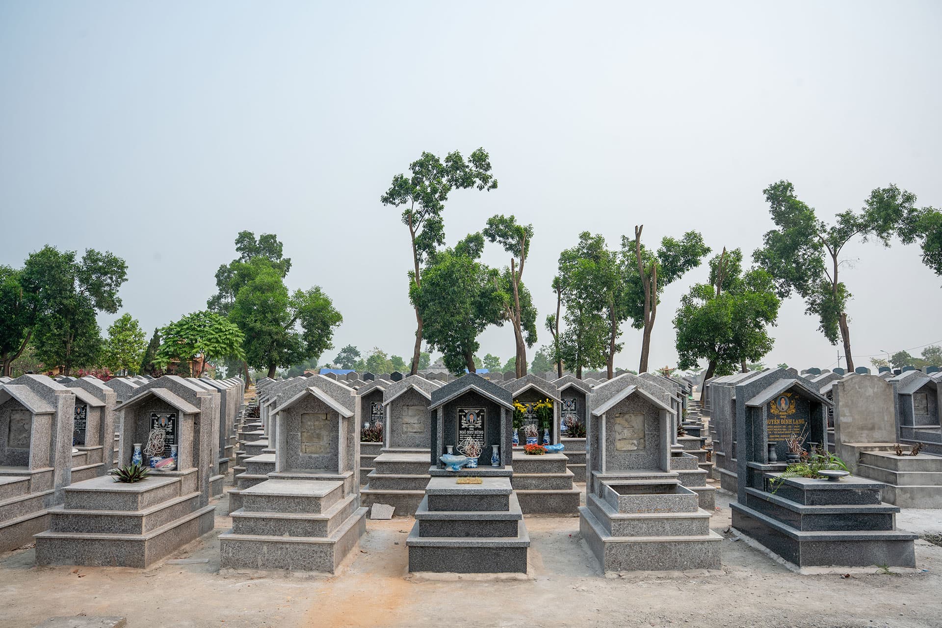 NGHĨA TRANG VĨNH HẰNG (PHẦN ĐẤT CỦA THÀNH PHỐ)