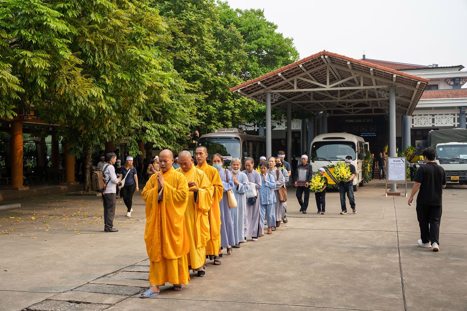 TỔ CHỨC TANG LỄ - Ảnh 20