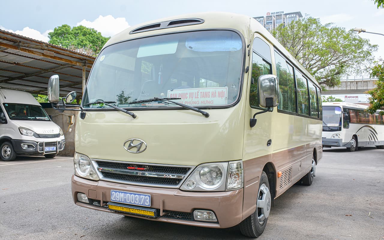 XE KHÁCH 24 CHỖ