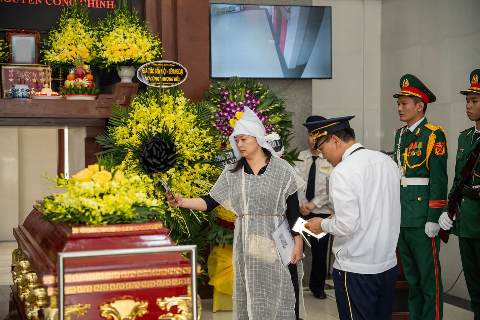 HỎA TÁNG THI HÀI - Ảnh 17