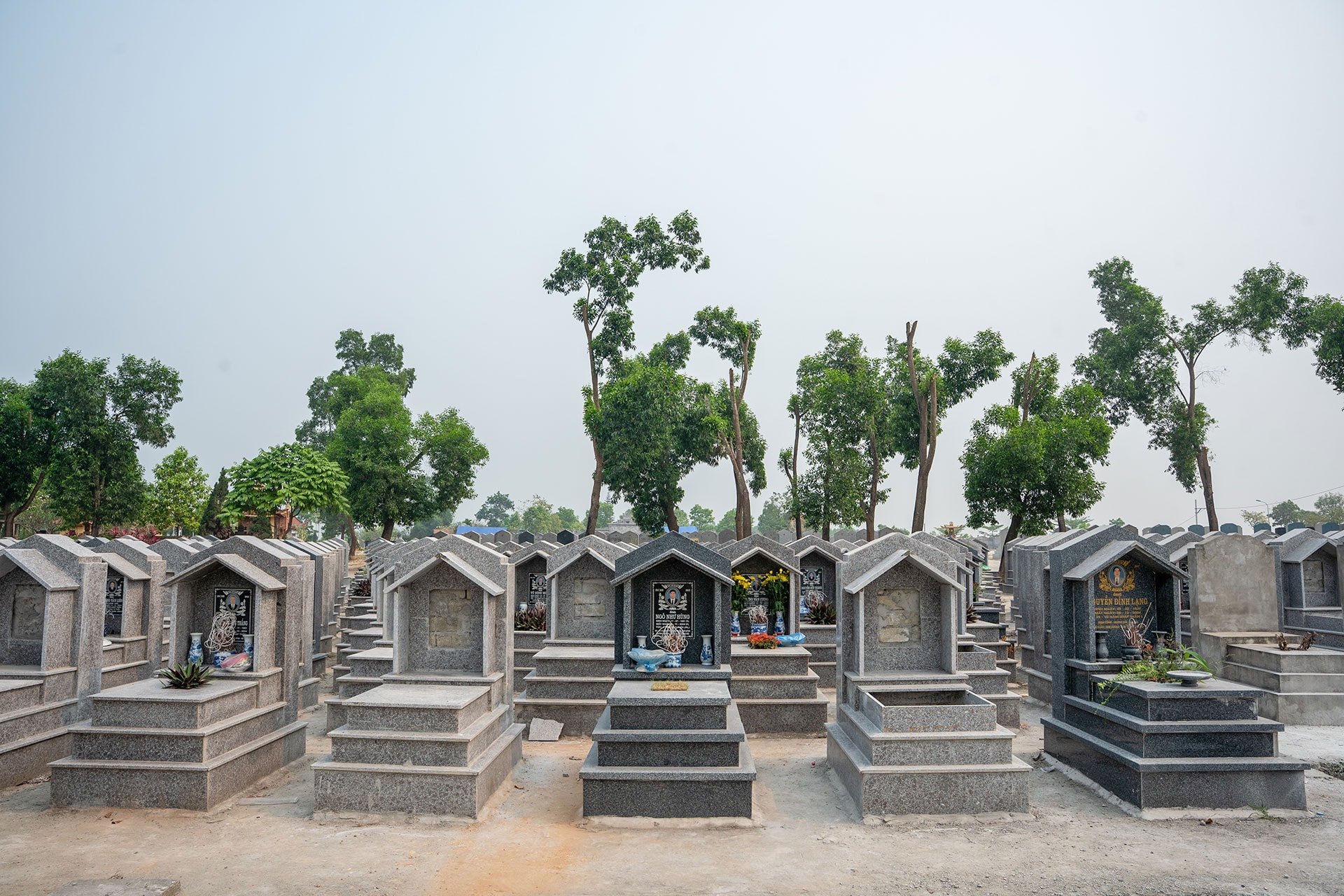 NGHĨA TRANG VĨNH HẰNG (PHẦN ĐẤT CỦA THÀNH PHỐ)